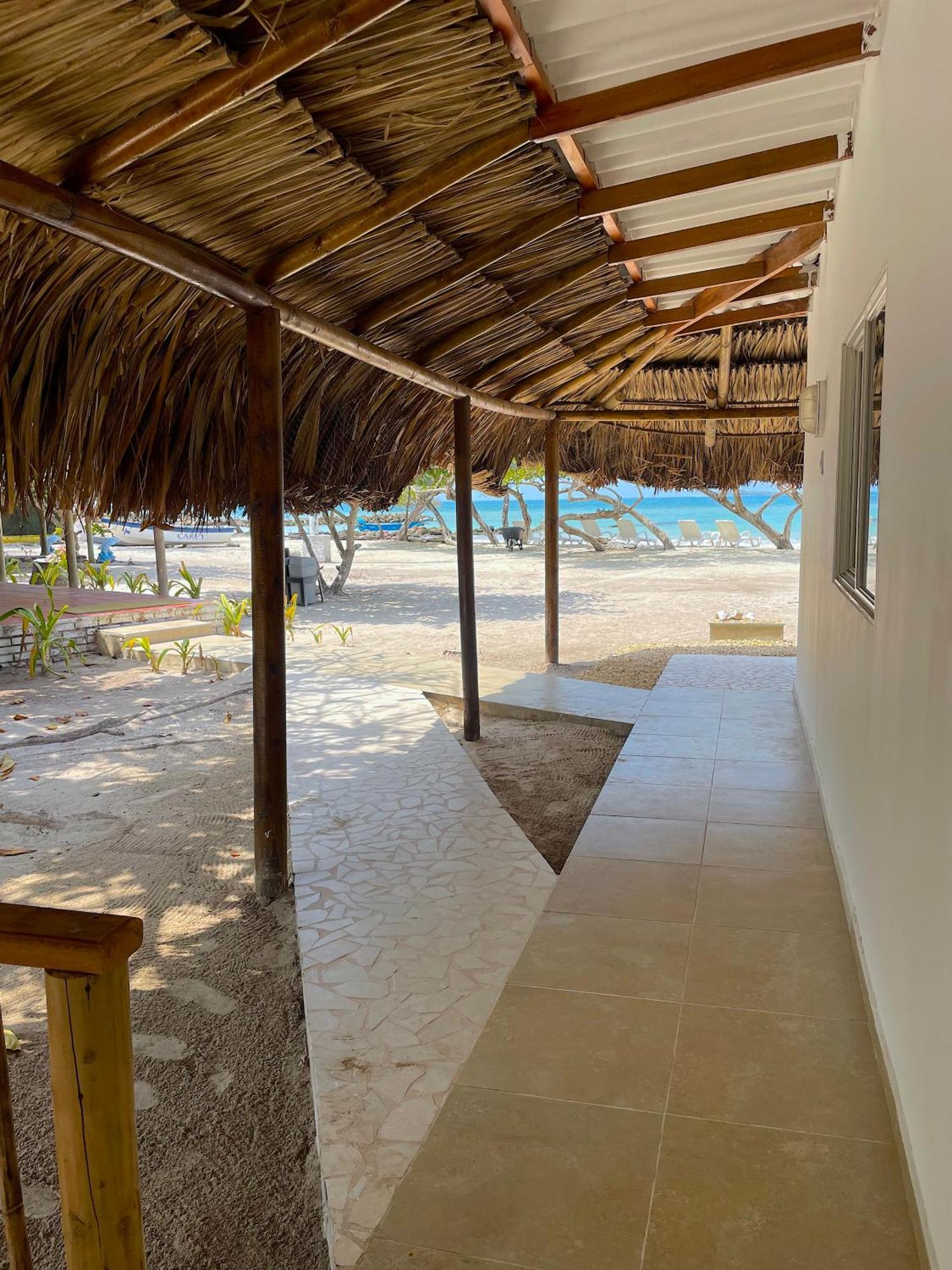 Carey Beach Isla Barú Екстериор снимка