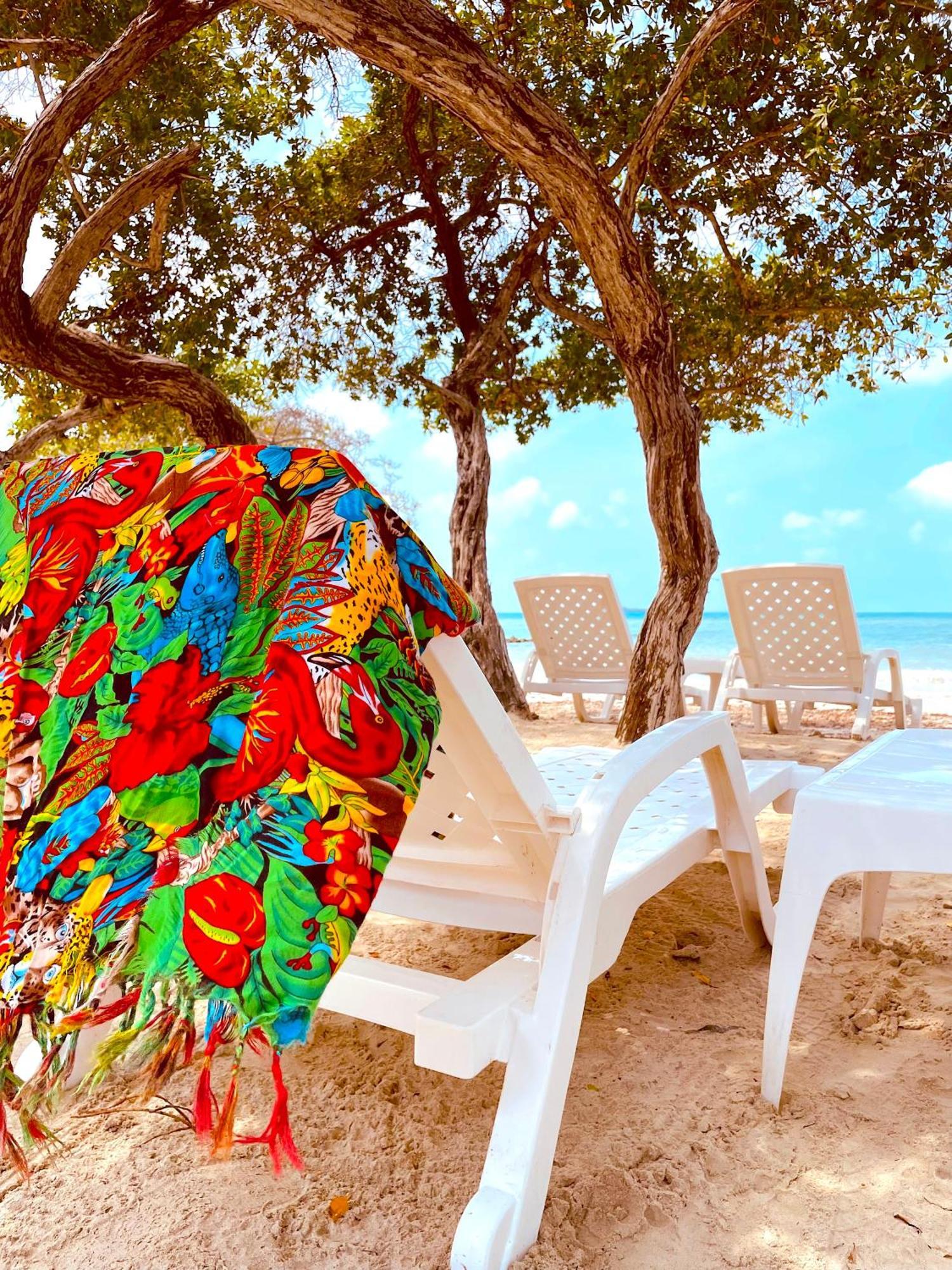 Carey Beach Isla Barú Екстериор снимка