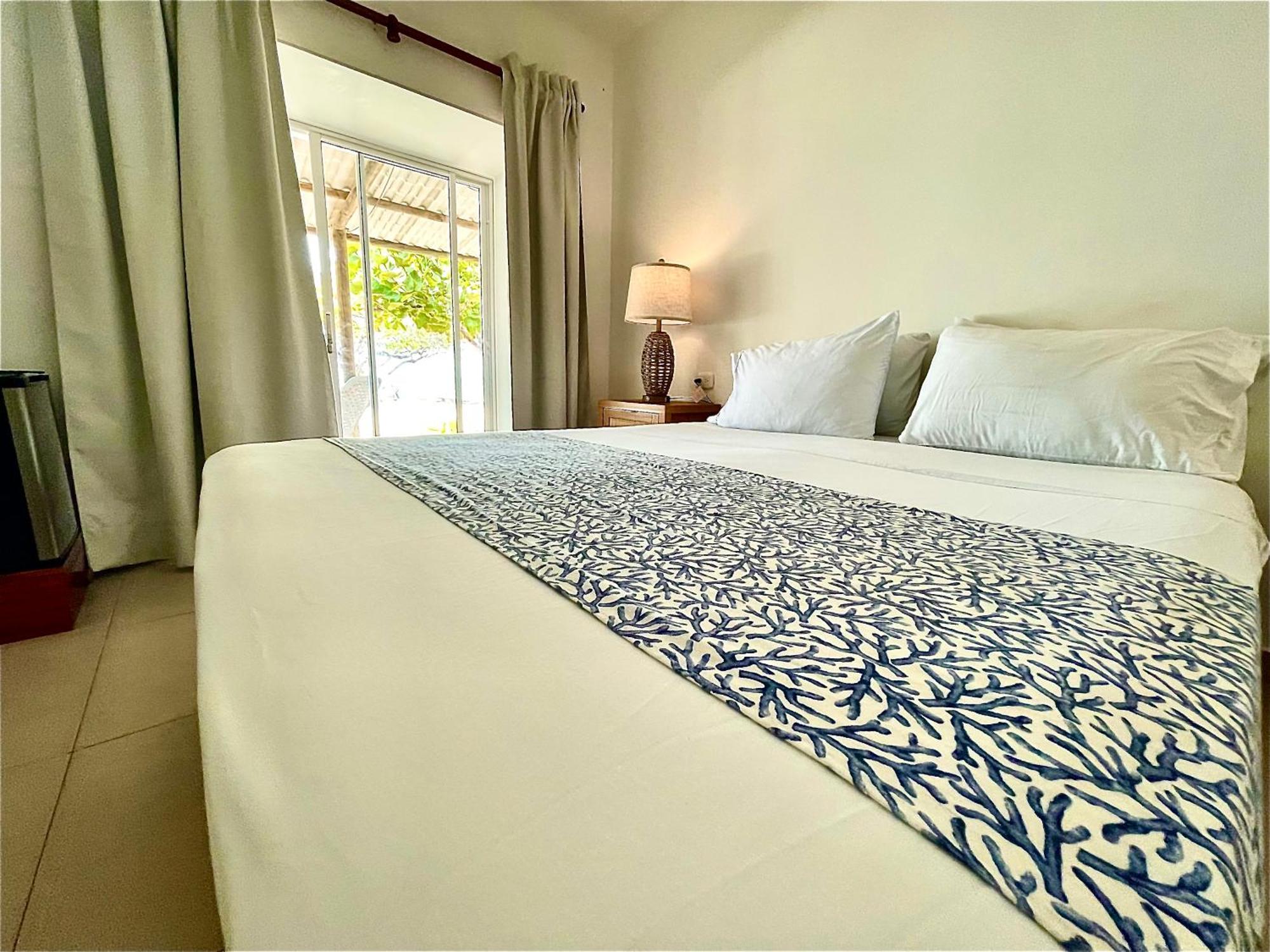 Hotel Carey Beach Isla Barú Екстериор снимка