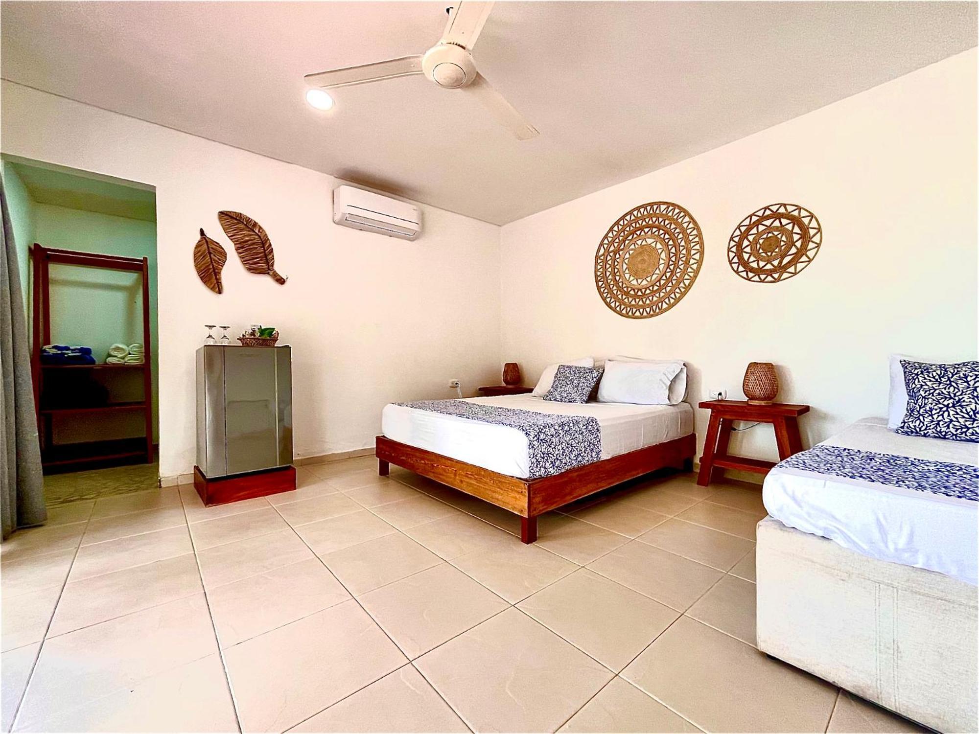 Hotel Carey Beach Isla Barú Екстериор снимка