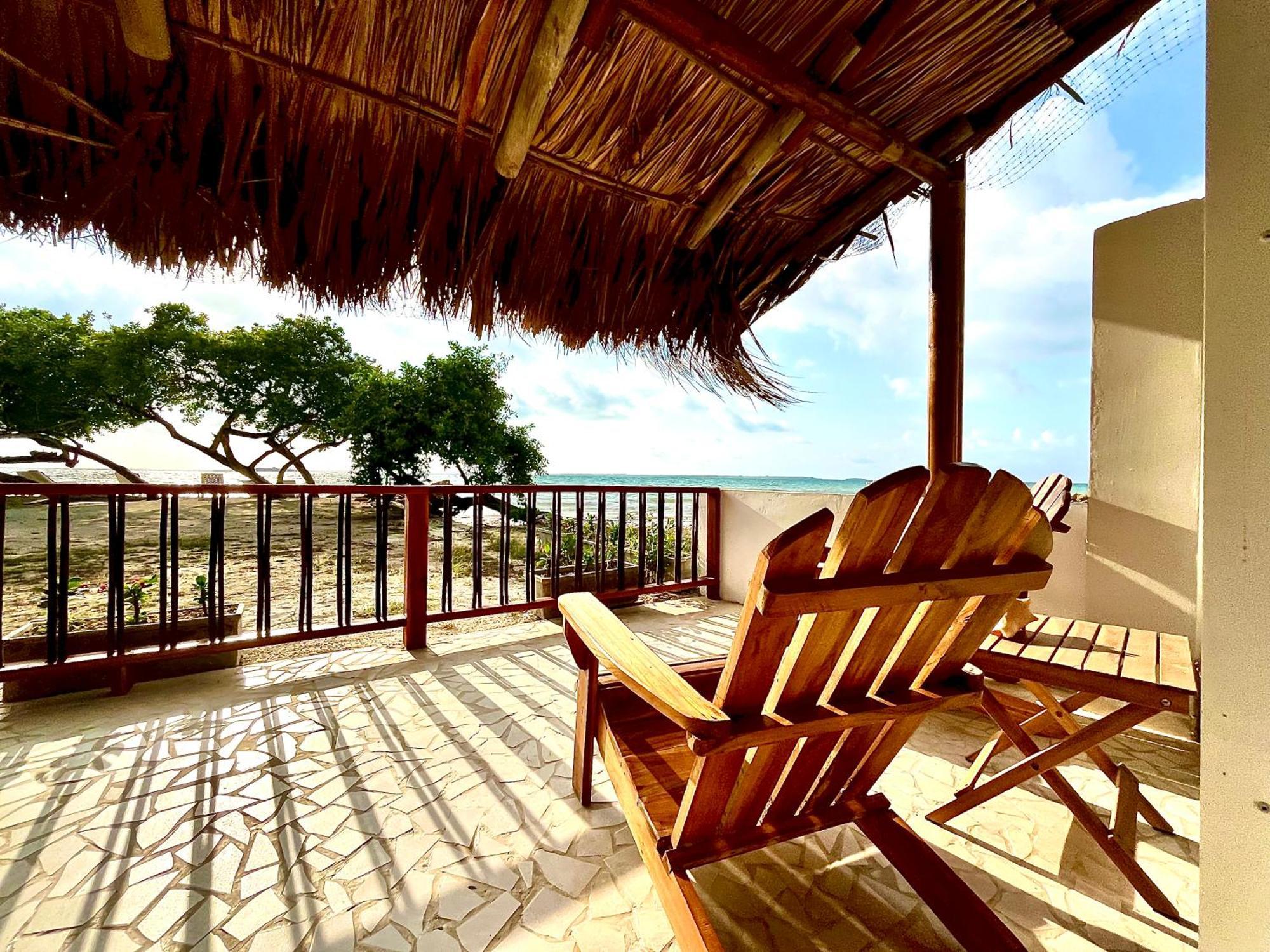 Hotel Carey Beach Isla Barú Екстериор снимка