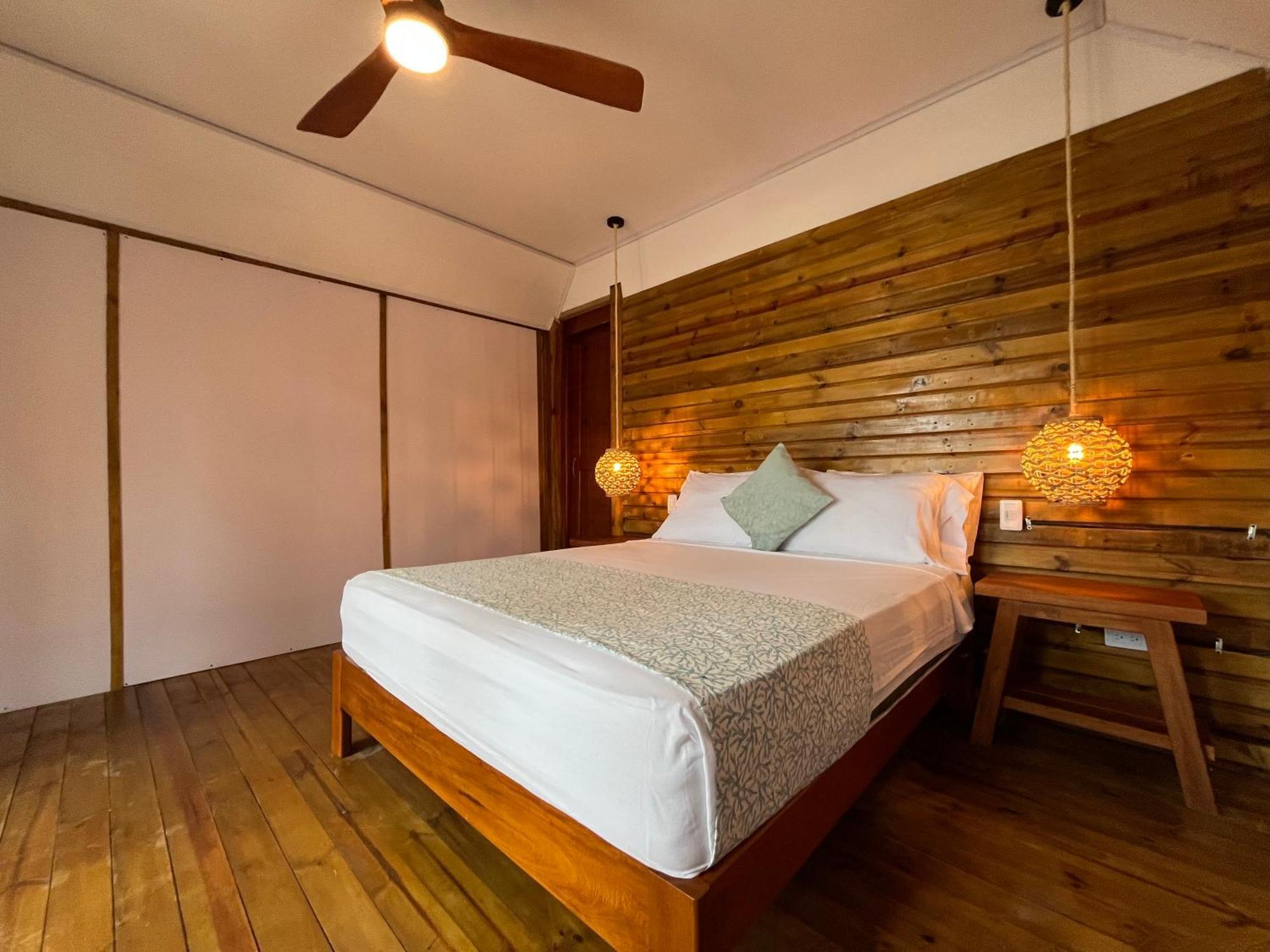 Hotel Carey Beach Isla Barú Екстериор снимка