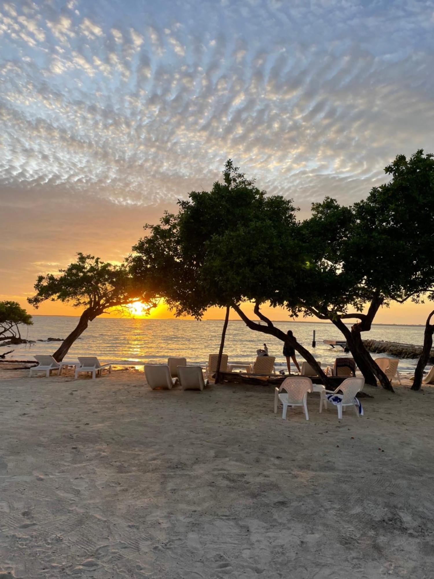 Carey Beach Isla Barú Екстериор снимка